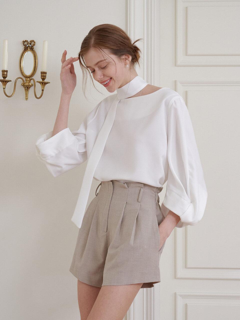 bibyseob Boat Neck Twisted Shirt - White