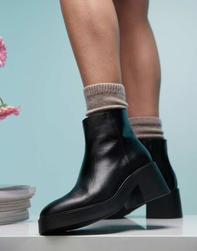 Bimba Y Lola BIMBA Y LOLA low heel ankle boots in black