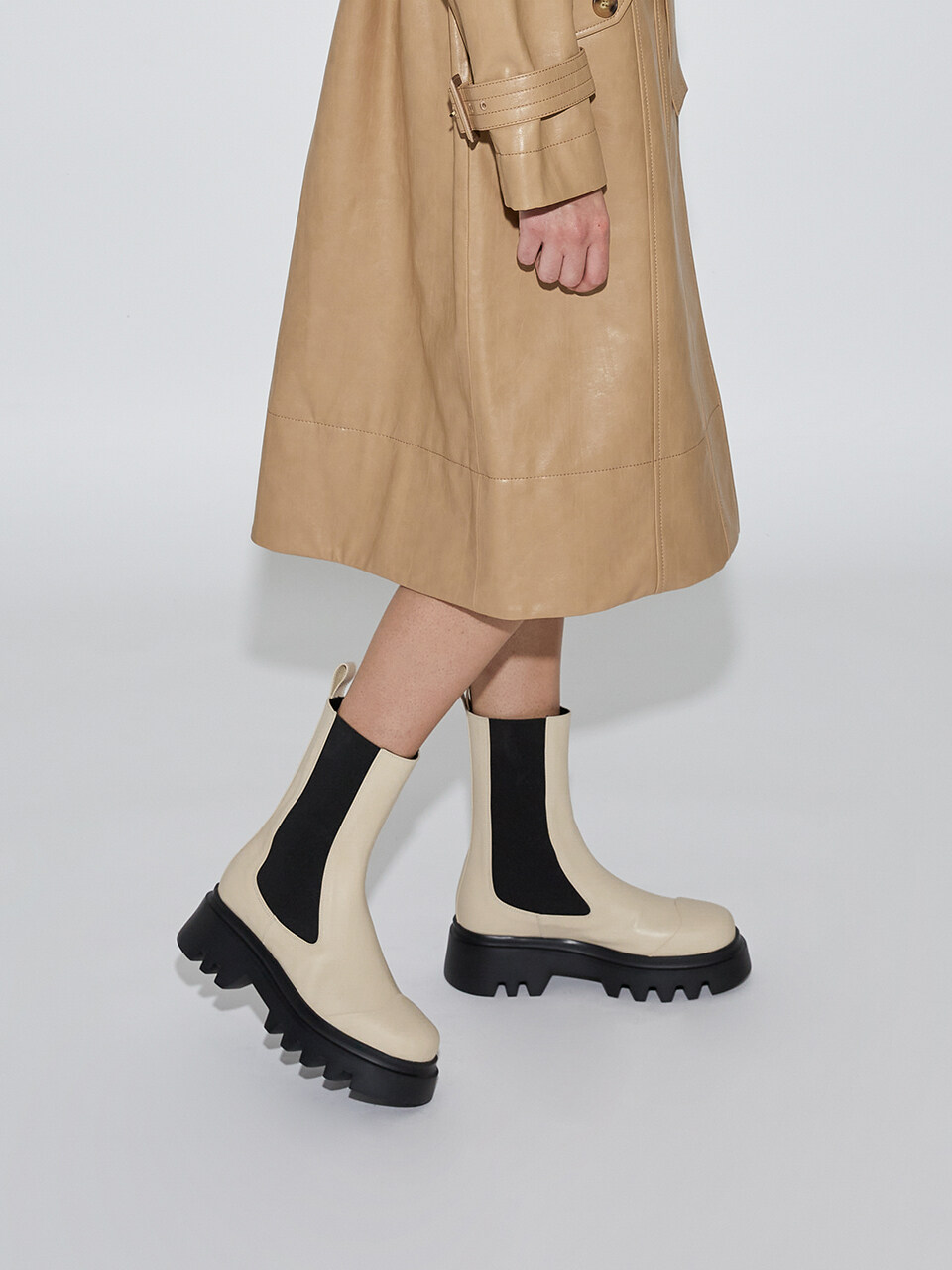 blanc sur blanc Lucas Chelsea Mid Boots_Cream