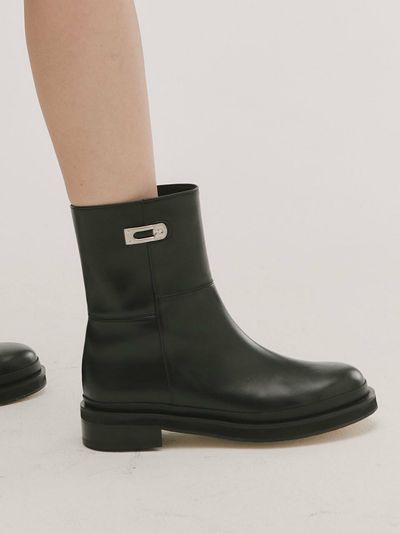 BLANC TOE Pin Ankle Boots - Black (B21F43)