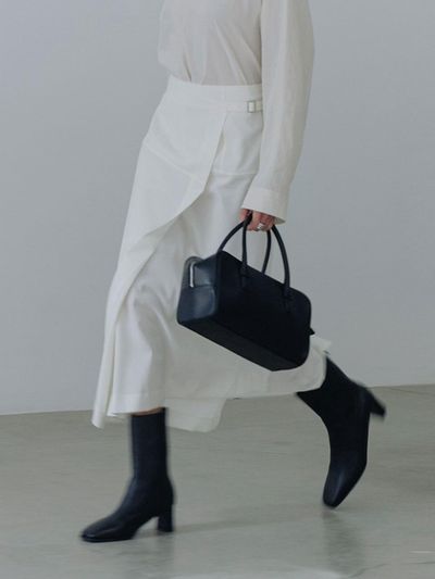 BLUE BRICK Buckle Wrap Long Textured Skirt [Beige]