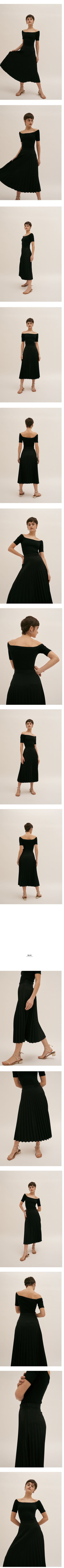 BLUV Pleated Skirt Black