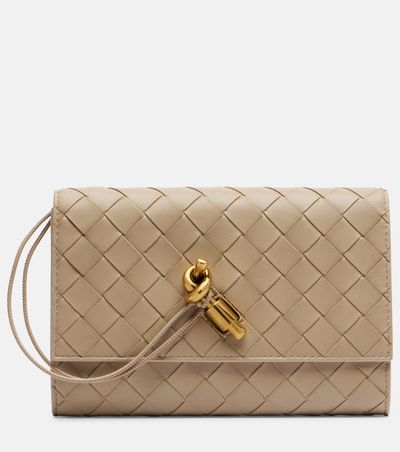 Bottega Veneta Bottega Veneta Andiamo leather pouch with strap