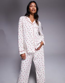 Boux Avenue Boux Avenue fleece long sleeve top & pants PJ set in a bag in heart print-Multi