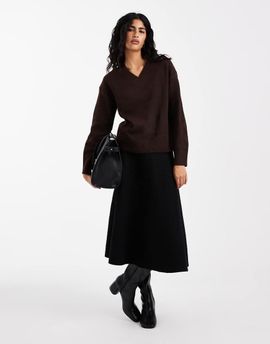 Brave Soul Brave Soul soft touch v-neck sweater in chocolate brown
