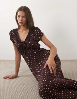 Brave Soul Brave Soul tie front midi dress with lace detailing in burgundy polka dot print-Red
