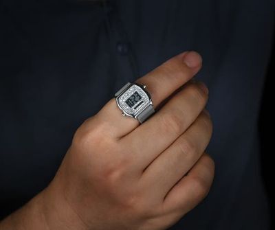 BREED BREED Austin LCD Silicone Ring Watch