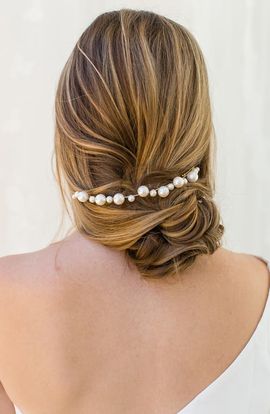 Brides & Hairpins Brides & Hairpins Gabriela Halo Hair Comb