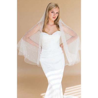 Brides & Hairpins Brides & Hairpins Oona Fingertip Blusher Veil (Nordstrom Exclusive)