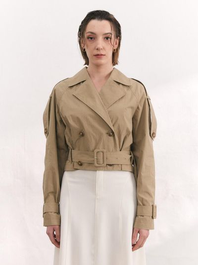 BRILLE MONTHS Classic Short Trench Jacket [Beige]