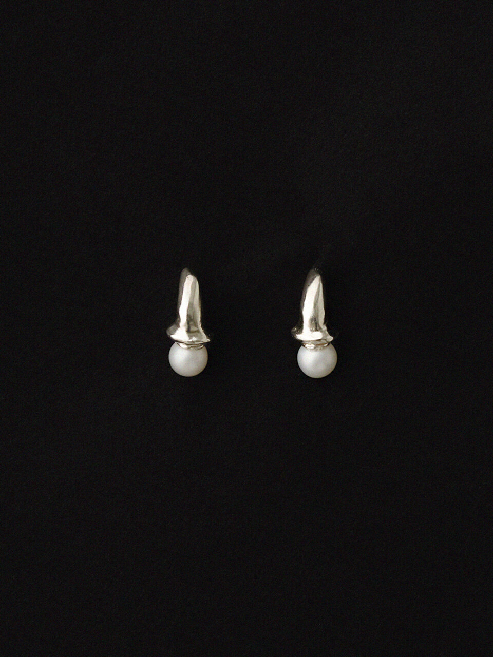 BRILLPIECE Pearl Bud Earring
