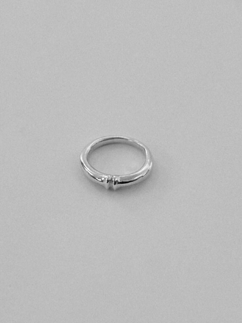 BRILLPIECE Thin Sepal Ring
