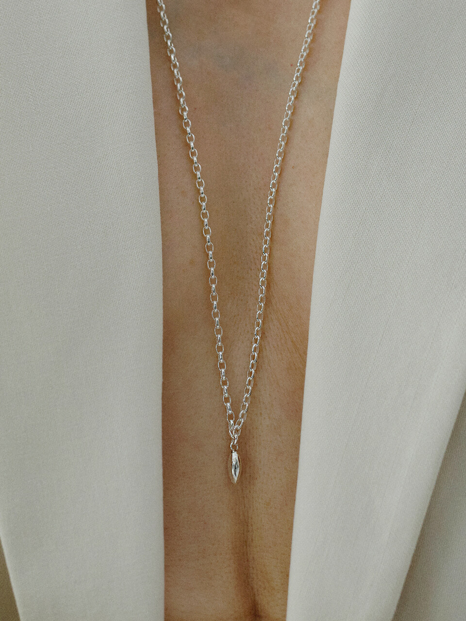 BRILLPIECE Tiny Seed Necklace