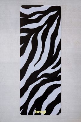 Brogi Yoga Brogi Yoga Zebra Rubber Yoga Mat in Oyster at Urban Outfitters