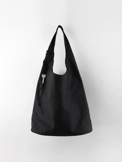 Brookly Hobo Nylon Shoulder Bag [Black]