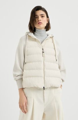 Brunello Cucinelli Brunello Cucinelli Water-resistant matte nylon hooded down jacket with knit sleeves and monili