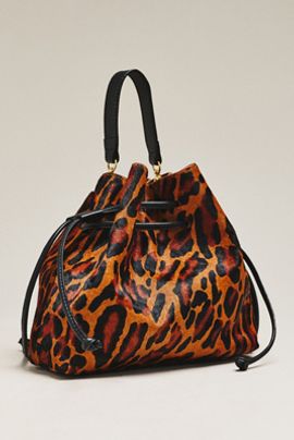 btb Los Angeles Harlow Bucket Bag