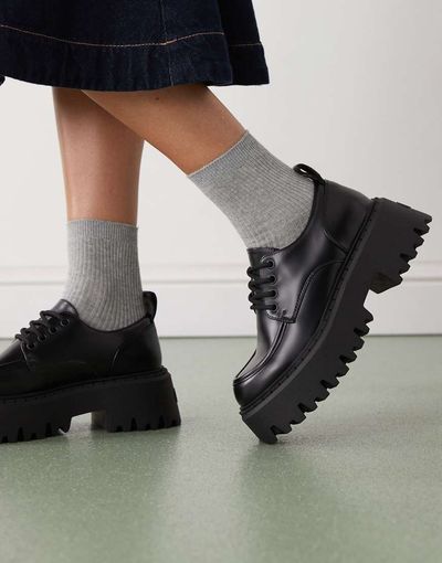 Buffalo Buffalo lace up shoes in black