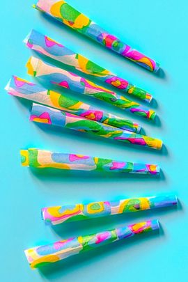 Burner Babe Burner Babe Lava Lamp Rolling Papers in Green at Urban Outfitters