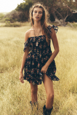 black dress silver belt Nexbelt Vetica Belt