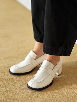 Byeuuns BLP21201 Noa Loafer Pumps / White