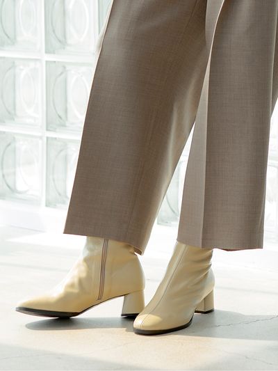 Byeuuns Round Ankle Boots - 4 Colors