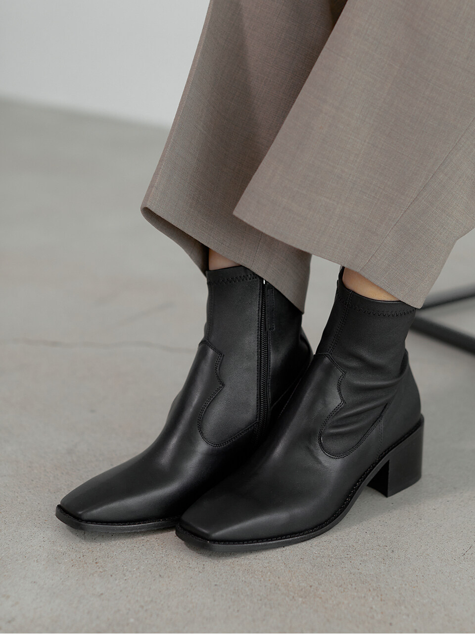 Byeuuns Spandex Western Boots - Black