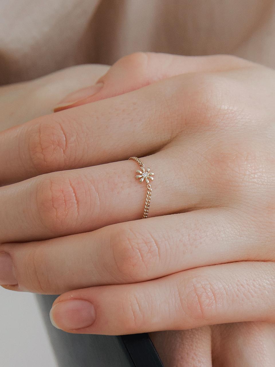 byweekend 14k Gold Daisy Ring
