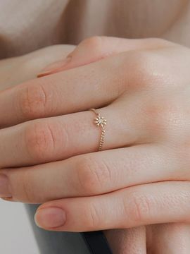 byweekend 14k Gold Daisy Ring