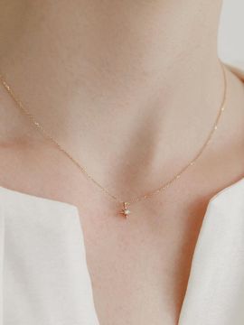 byweekend 14k Gold Diamond Star Necklace