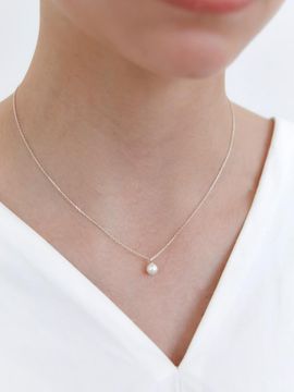 byweekend Delicate Silver Pearl Necklace