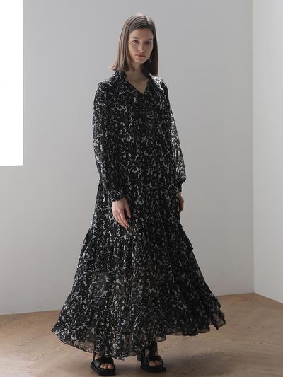 CAHIERS [CAIGIENNE] Loose-fit V-neck Ruffle Maxi Dress