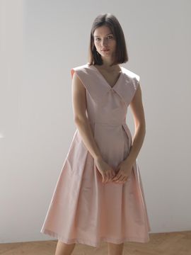 CAHIERS [CAIGIENNE] Slim-fit Wide Collar Sleeveless Dress