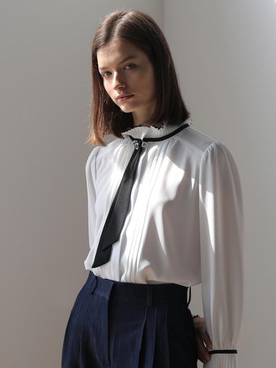 CAHIERS [CAIGIENNE] Turtleneck Pleated Blouse [Black]