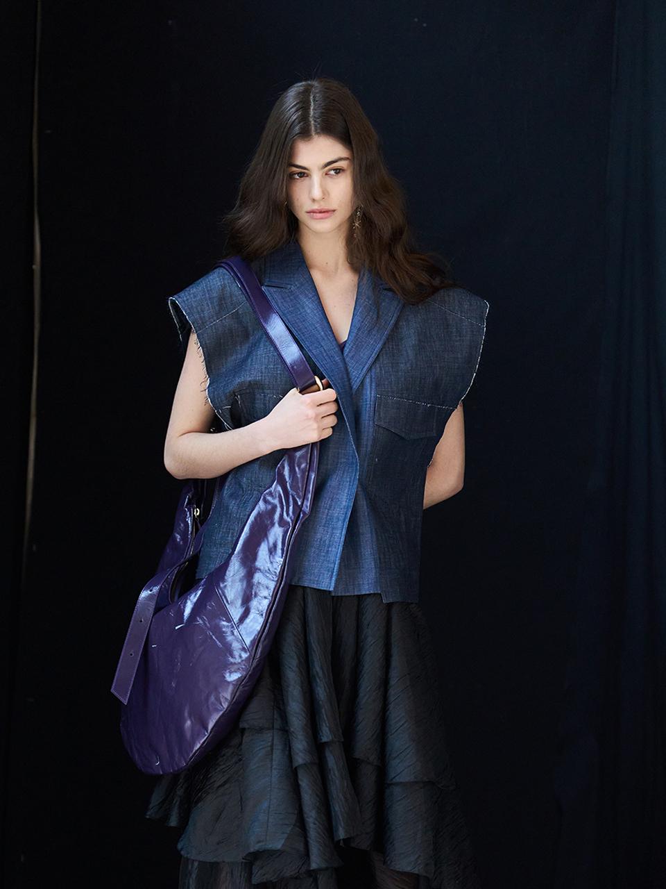 CAHIERS [KAIYE] Loose-fit Sleeveless Denim Blazer