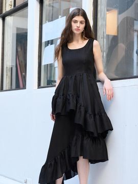 CAHIERS [KAIYE] Sleeveless Unbalanced Silk Maxi Dress [Black]