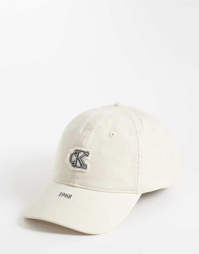 Calvin Klein Calvin Klein Jeans canvas cap with frayed logo in cream-Neutral