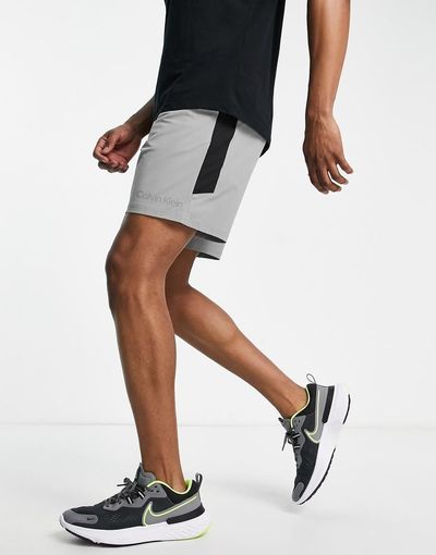 Calvin Klein Calvin Klein Performance woven short in gray-Blue