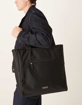 Calvin Klein Calvin Klein sleek tote bag with pocket in black