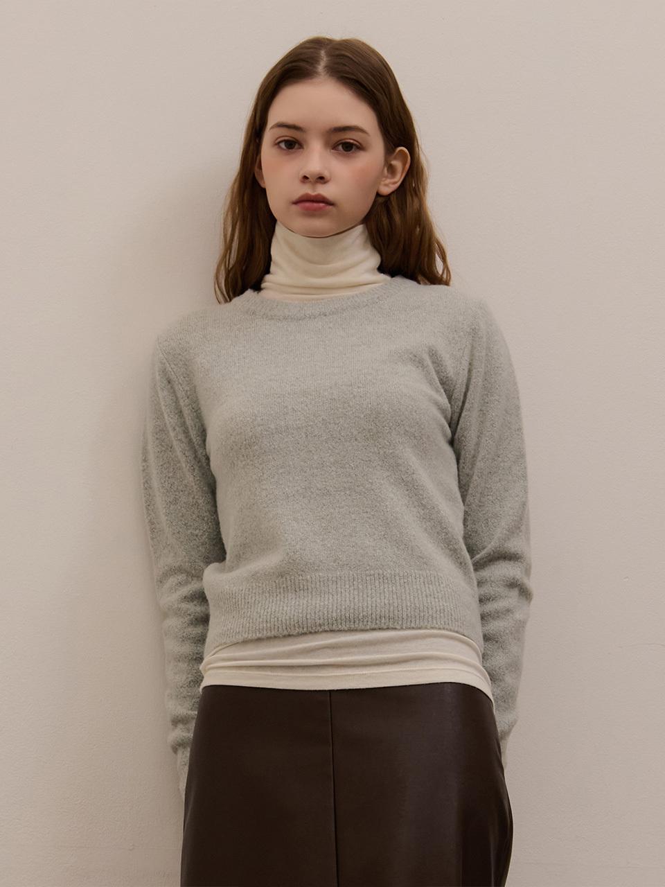 camino Winter Soft Mohair Round Neck Sweater [Light Gray]