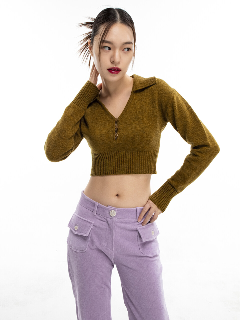 capricieux V-neck Collar Crop Knit_ Khaki Beige