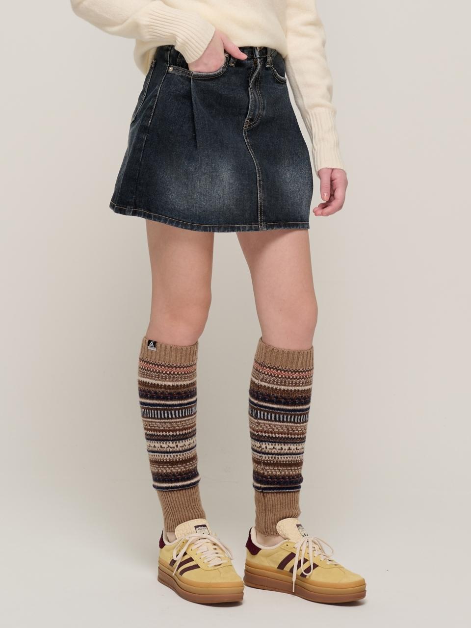 CARGOBROS Balloon fit denim unique mini skirt (Dark Blue)
