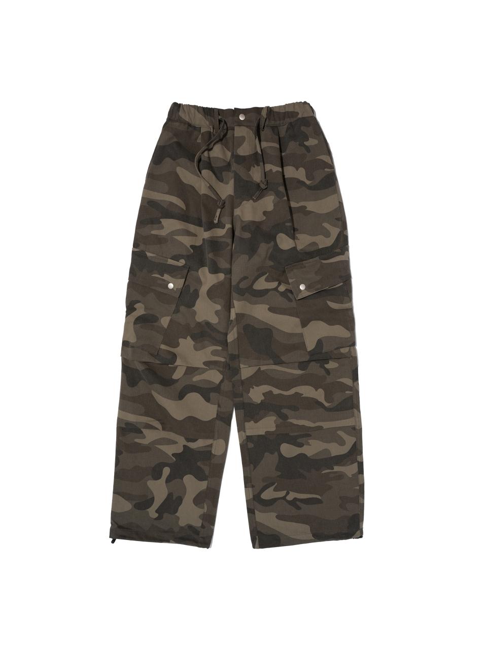 CARGOBROS Utility Wide Camo Cargo Pants (Beige)