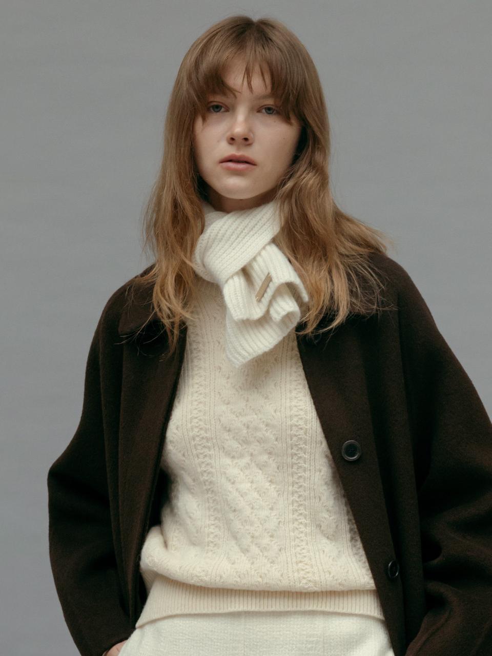 Carriere BABY ALPACA BLEND SEAMLESS RIB KNIT MUFFLER