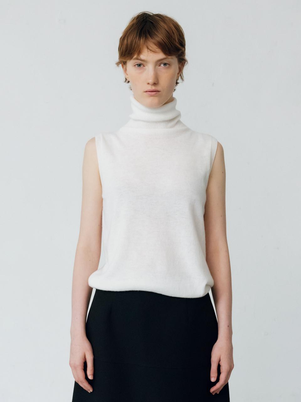 Carriere CASHMERE BLEND HIGH NECK SLEEVELESS SEAMLESS KNIT