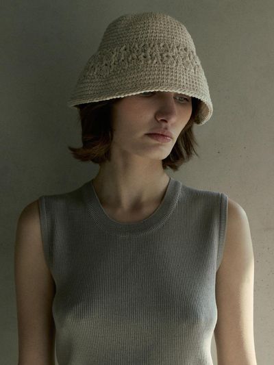 Carriere COTTON HANDMADE CROCHET BUCKET HAT - BEIGE
