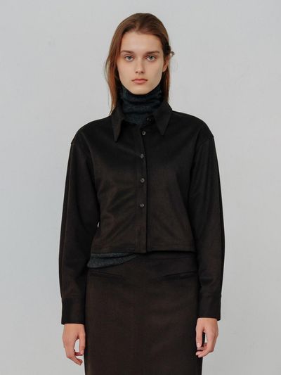 Carriere VEGAN SUEDE CLASSIC CROPPED SHIRT
