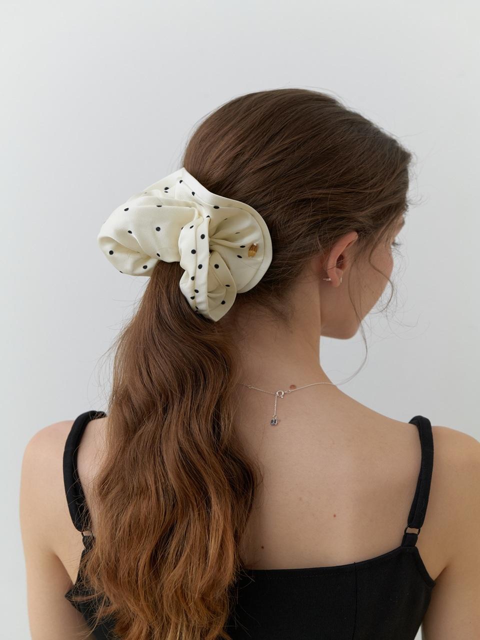 CARRY BARRETTE Carry Bralette Dot Scrunchie