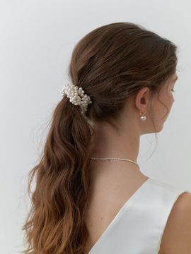 CARRY BARRETTE Carry Pearl Scrunchie