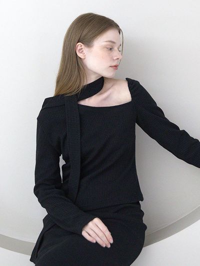CATTLINE Unbalanced Muffler Knit Black